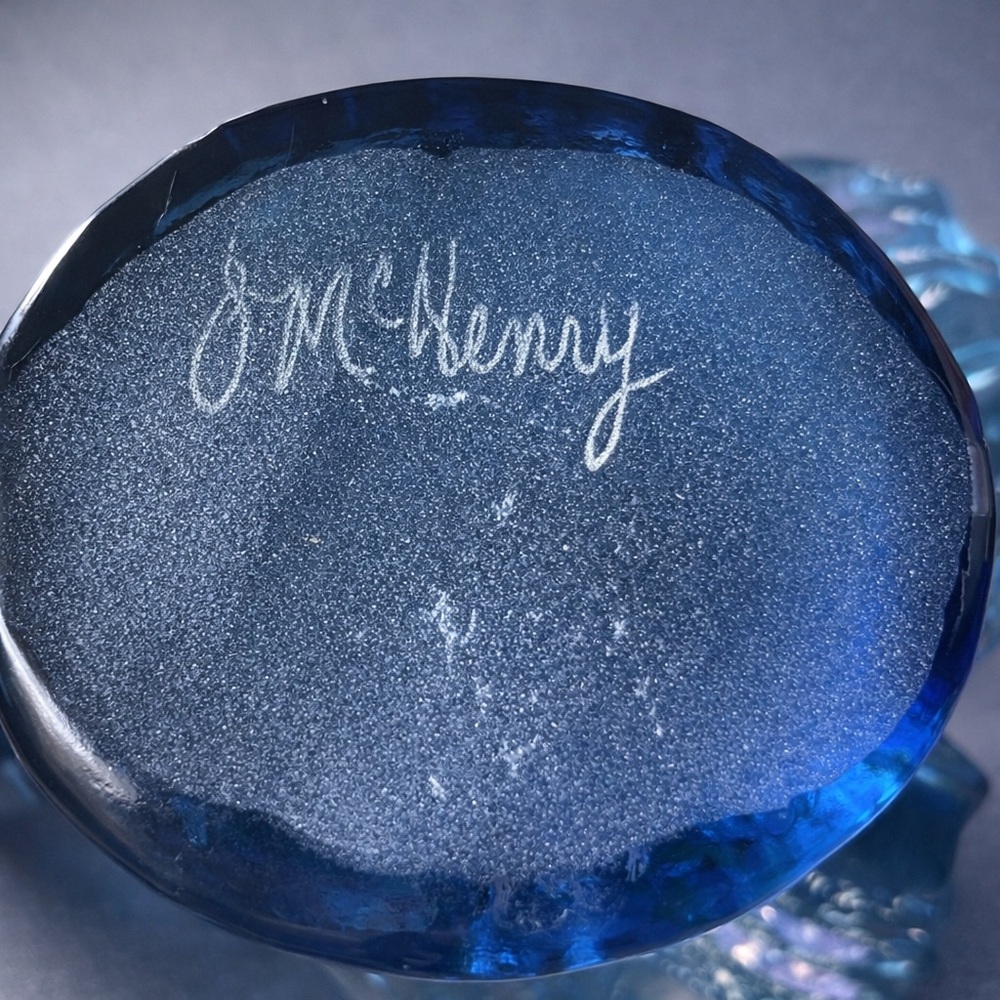 Fenton Blue Iridescent Butterfly Glass Figurine Signed B. McHenry Vtg Art Glass - Picture 7 of 9
